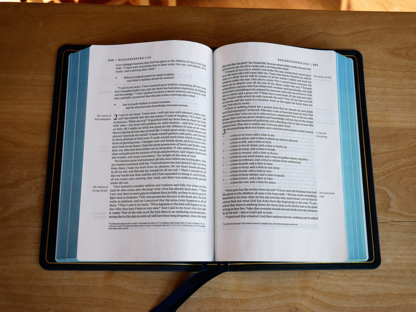 Crossway ESV Heirloom Legacy Bible Exclusive Edition (Goatskin, Navy Blue)