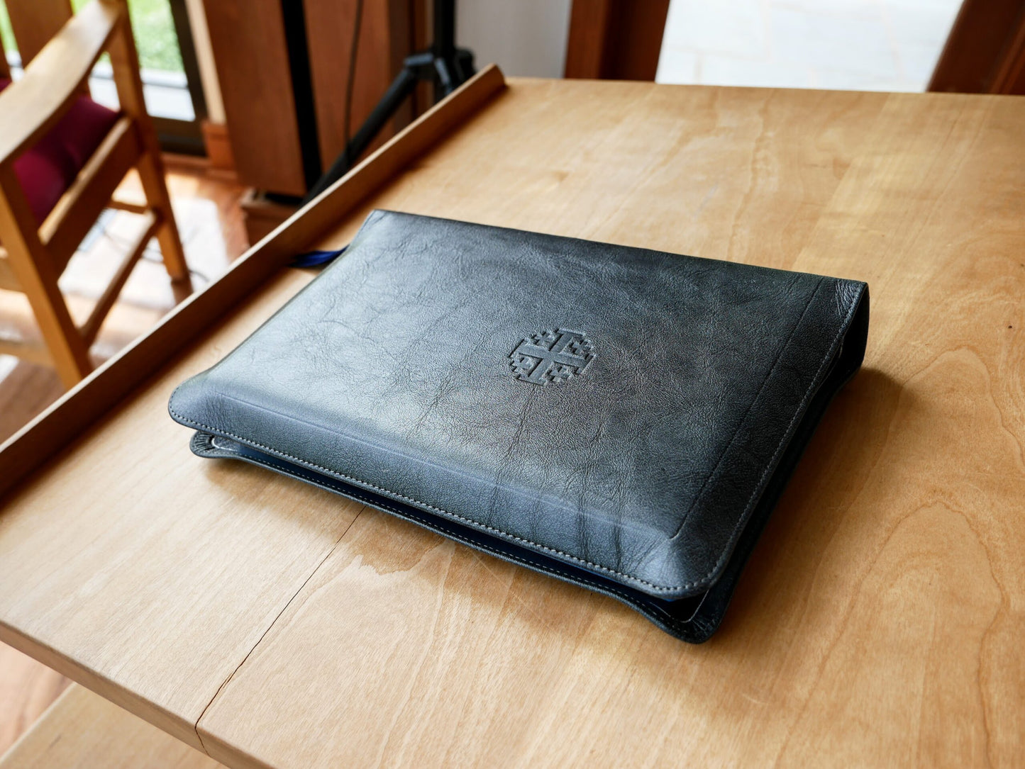 Schuyler Treveris ESV, Full Yapp Black Pearl Calfskin Bible
